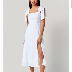 Tyra Exaggerated Shoulder Bow Midi Dress White Francesca’s